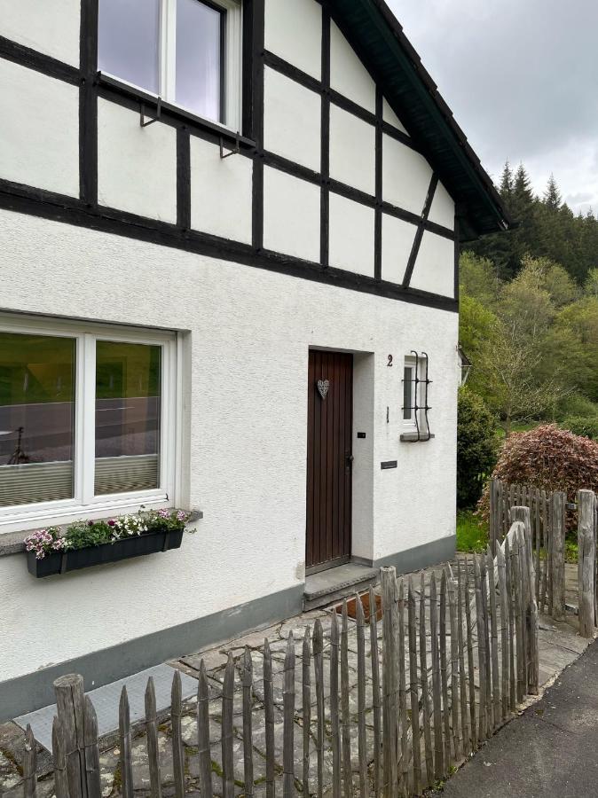 Lochhof Zwei - Eifelurlaub Mit Farmcharme Villa Hellenthal Bagian luar foto